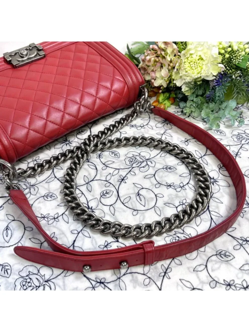 Chanel boy matelasse